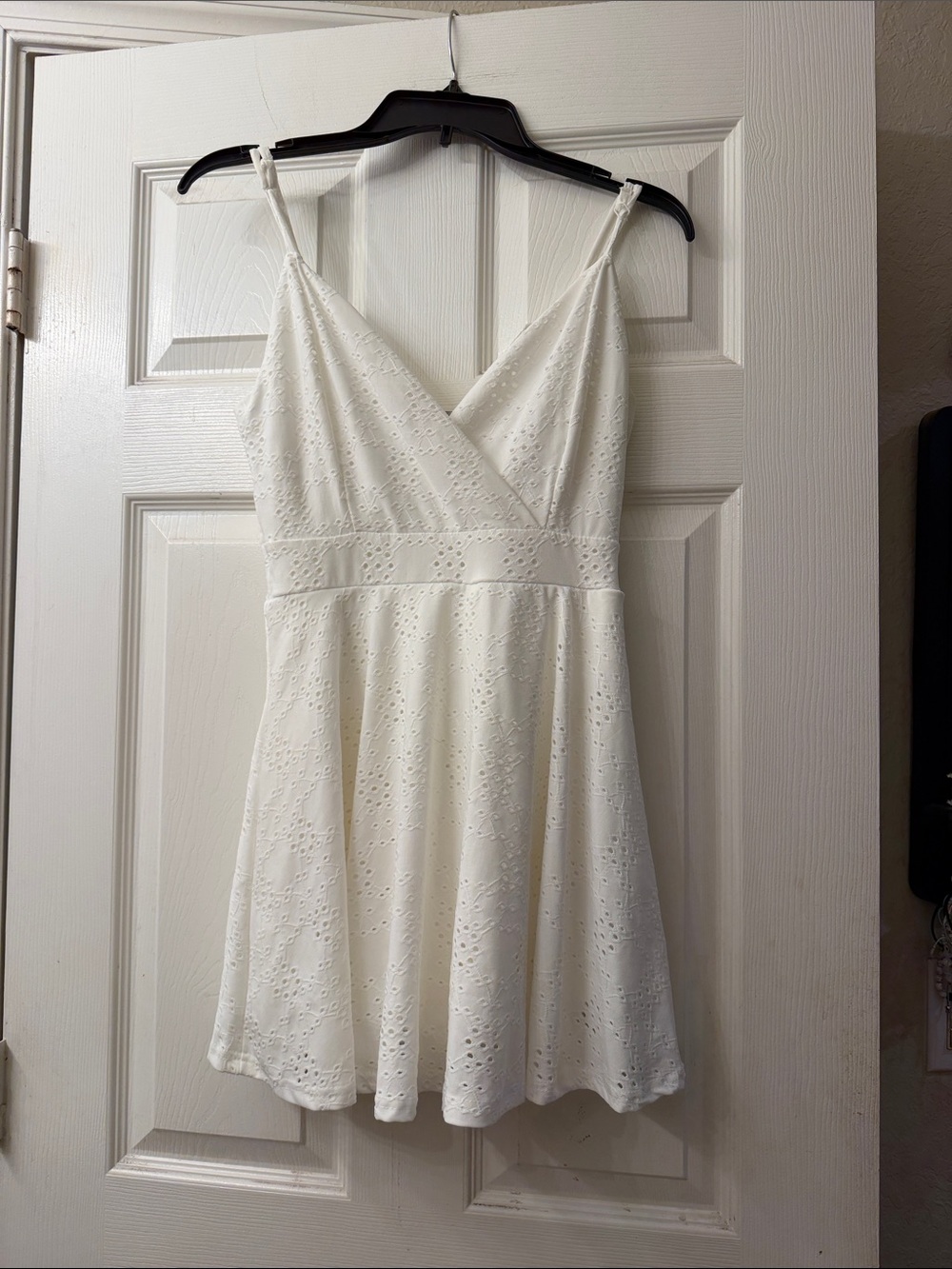 Women's Eyelet V-Neck Mini Dress Skort- White